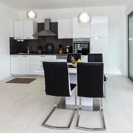 Apartments4Friends Apartment Vlad Trogir Exteriör bild
