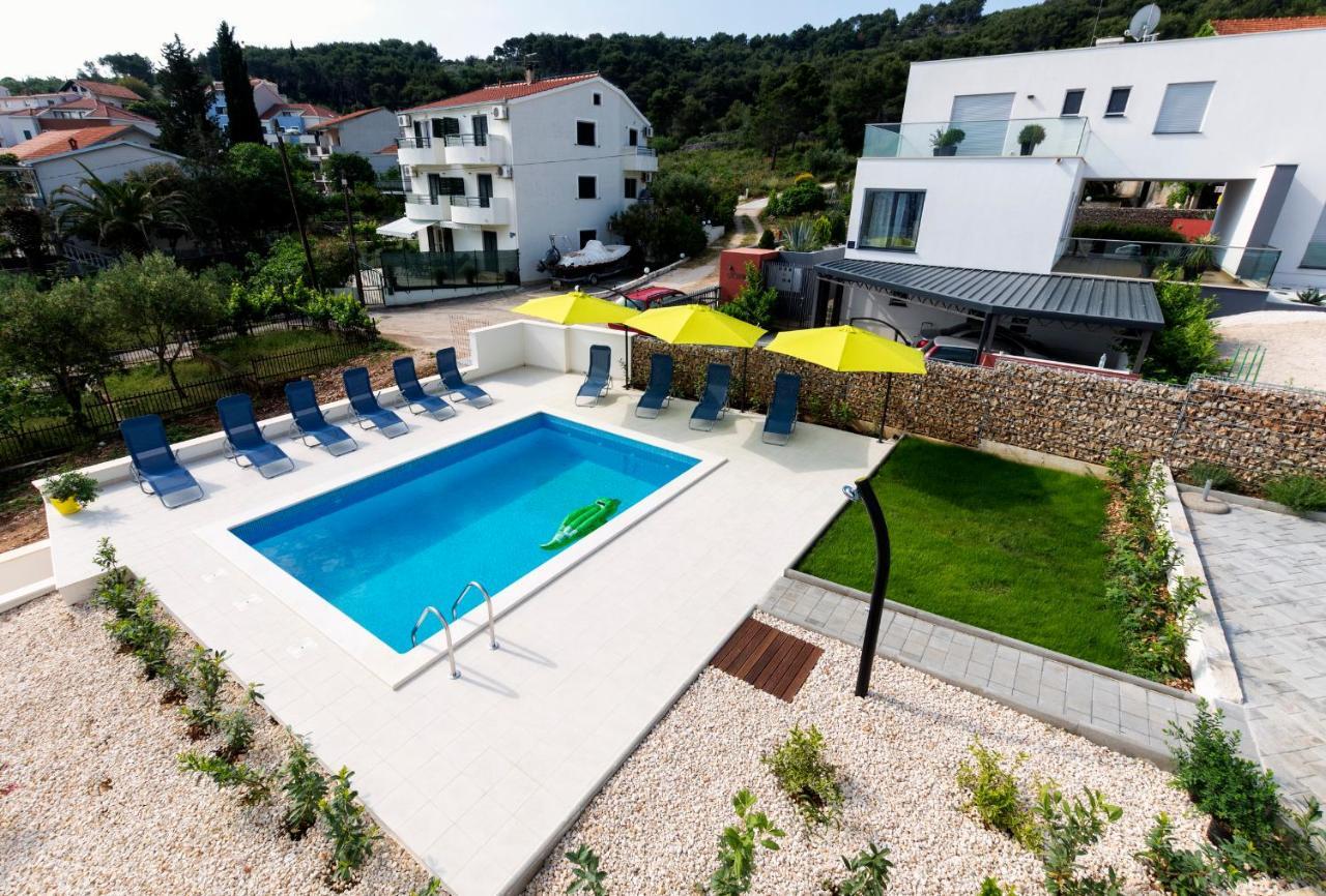 Apartments4Friends Apartment Vlad Trogir Exteriör bild