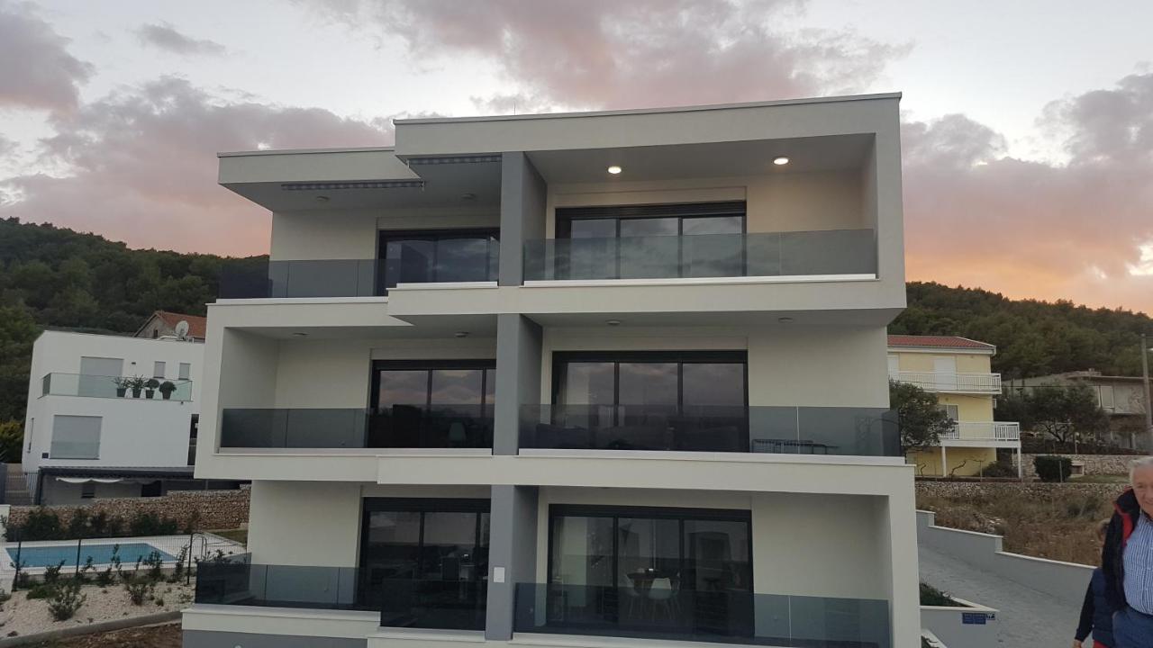 Apartments4Friends Apartment Vlad Trogir Exteriör bild